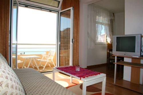 Rooms-Adriatic-Ulcinj-Montenegro-7