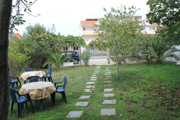 Villa-Elena-Ulcinj-Montenegro-13
