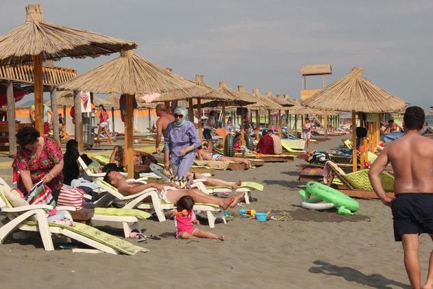 Bosnians favorite guests of Long Beach in Ulcinj