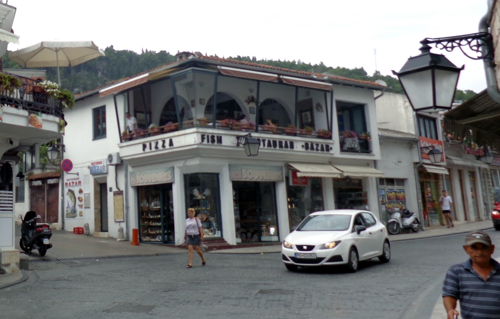Fish restaurant Bazar in Ulcinj – Montenegro